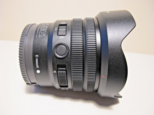 Sony 20mm 4 g - e, f/4