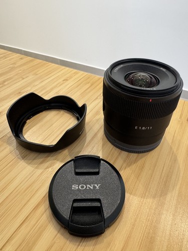 Sony 11mm e mount - f/1,8,