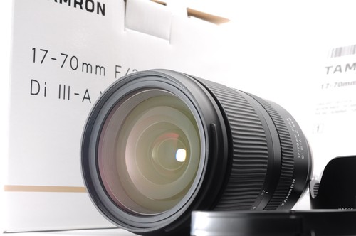 Tamron 70mm di iii a - f/2.8,