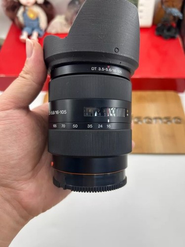 Sony 105 3 - mm, f/3.5-5.6